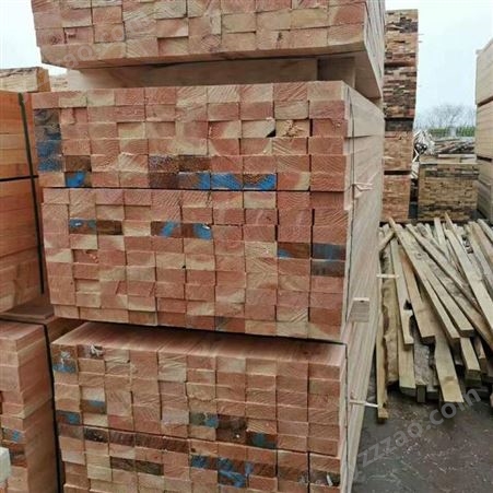 呈果木业工程方木价格 3米铁杉建筑方木厂家自产自销 