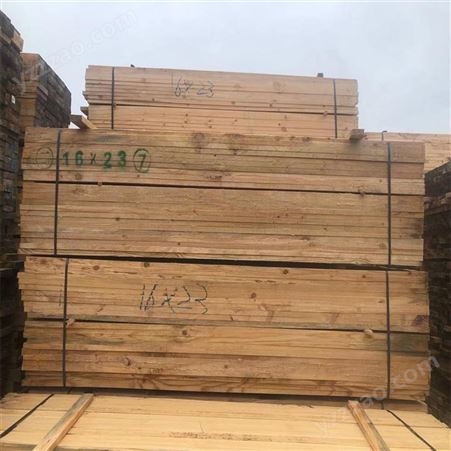 呈果木业 3X8铁杉建筑方木报价 建筑木方批发 工程方木价格