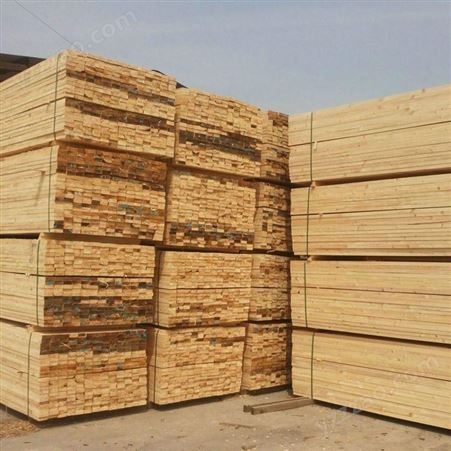 呈果木材厂家建筑木方3x8建筑木方现货批发量大从优