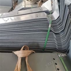 彦邦供应桥梁伸缩缝护栏挡板 伸缩缝立式镀锌钢遮板 厂家可定制可喷漆