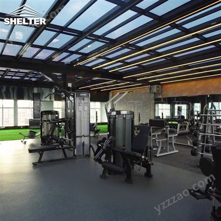 大型健身房 可移动伸缩采光顶 双轨式电动天幕 户外电动天幕帘