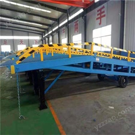 迈腾生产移动登车桥8T斜坡式卸货平台稳定性强