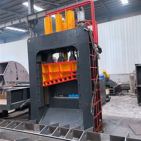 炼钢厂炉料钢材剪切机  雷泽200吨龙门式切割机操作方便
