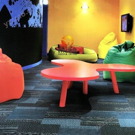 辉媛实业 自粘PVC地板 地毯纹地板 木纹地板 大理石地板 简单方便